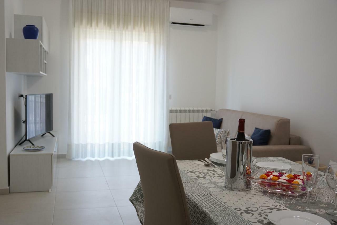 Casa Gise Apartment อาชิ กัสเตลโล ภายนอก รูปภาพ